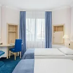 Hotel Center By Leonardo 4*