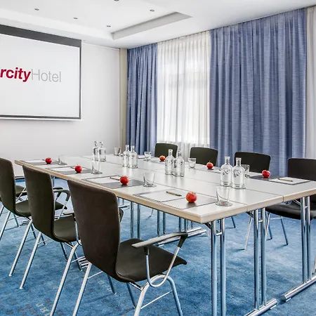 Отель Intercityhotel 4*