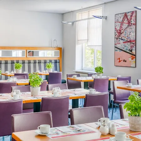 Отель Intercityhotel Эрфурт