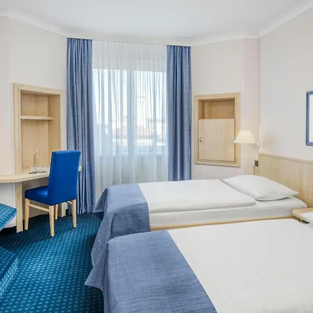 Center By Leonardo Отель Эрфурт