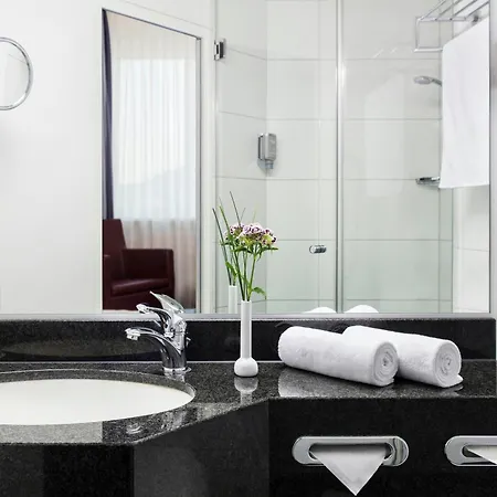 Hotel Center By Leonardo 4*