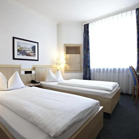 Hotel Center By Leonardo 4*