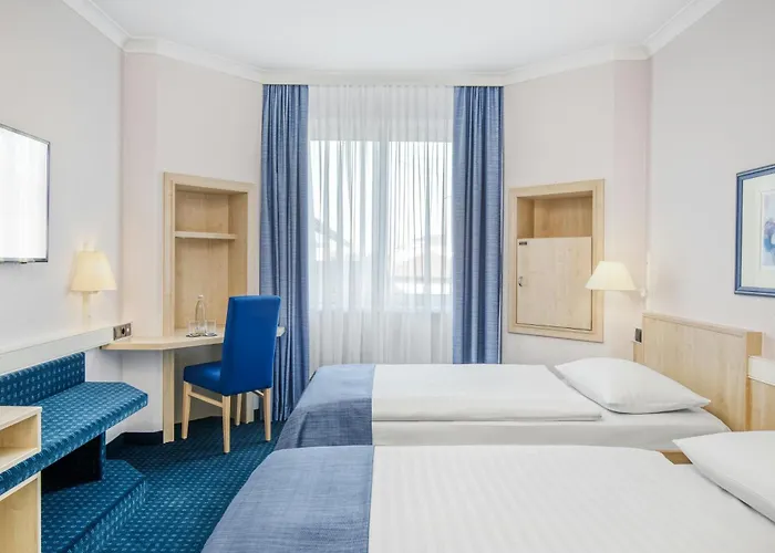 Hotel Center By Leonardo 4*