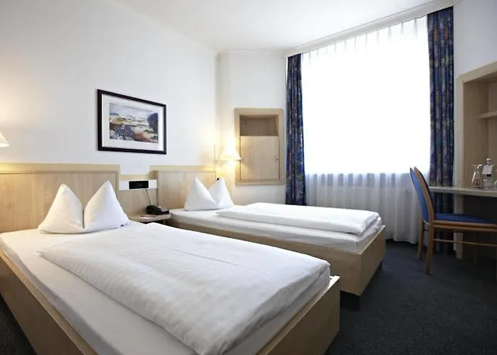 Hotel Center By Leonardo 4*