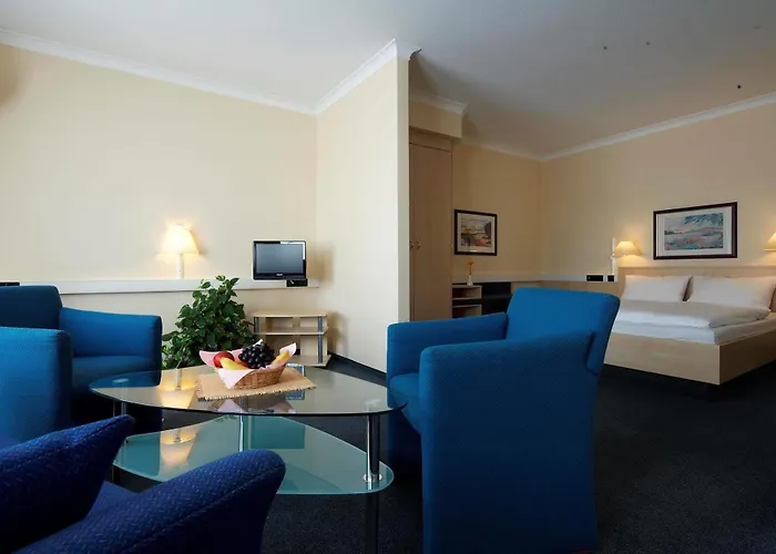 Center By Leonardo 4*