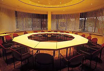 Center By Leonardo Отель 4*